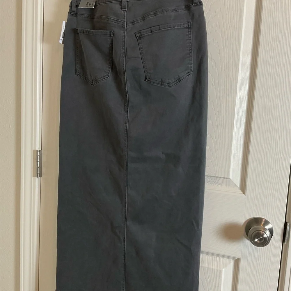 KUT FROM THE KLOTH Midi Denim Skirt size 8